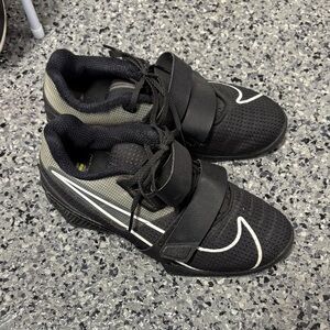 Women’s Nike Lifting Size 8
